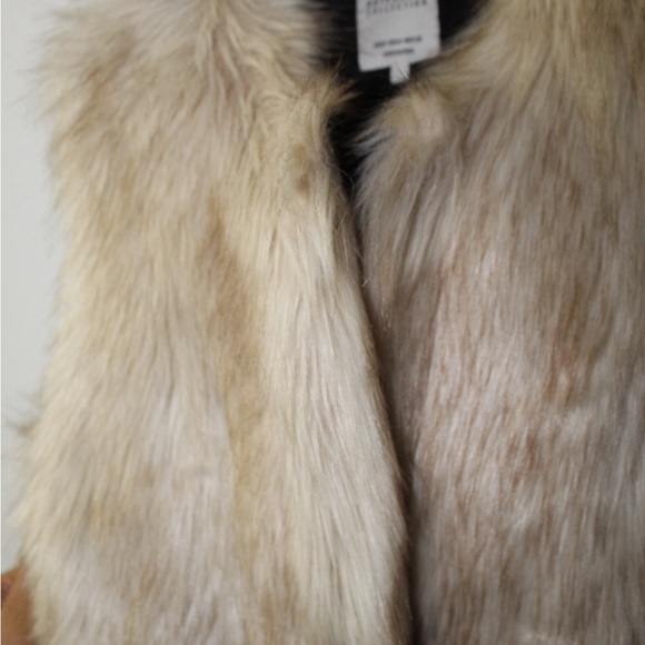 ZARA FUR VEST - Picture 2 of 9